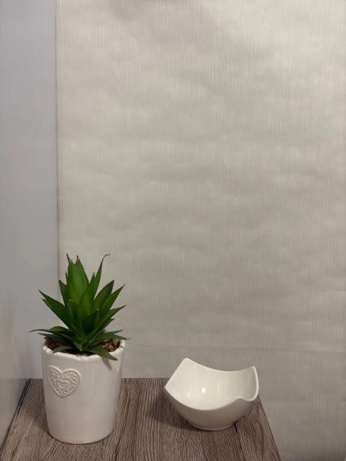 Struktúrált csíkos vlies design tapéta szürkés beige színben 277609