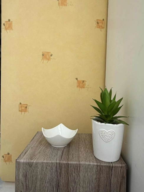 Sárga texturált tapéta modern négyzet mintával 582826 